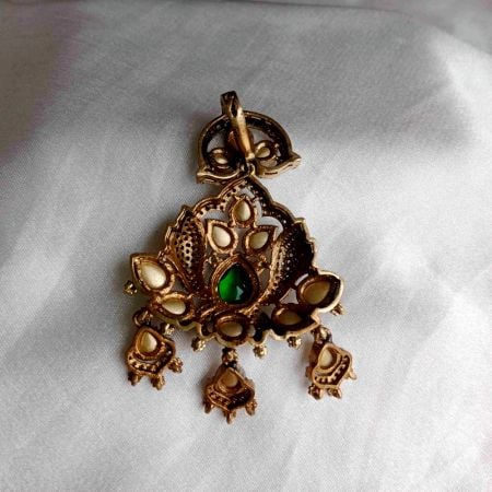 Handmade Brass Metal Jewellery Green Stone Maang Tikka Set
